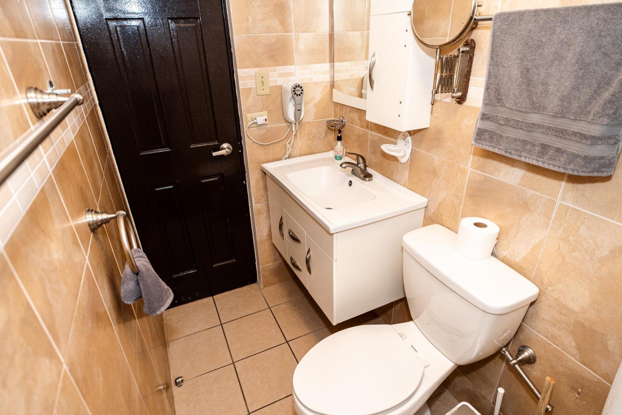 Luxury Retreat With Private Jacuzzi And Mountain Views Free Parking Διαμέρισμα Ponce Εξωτερικό φωτογραφία