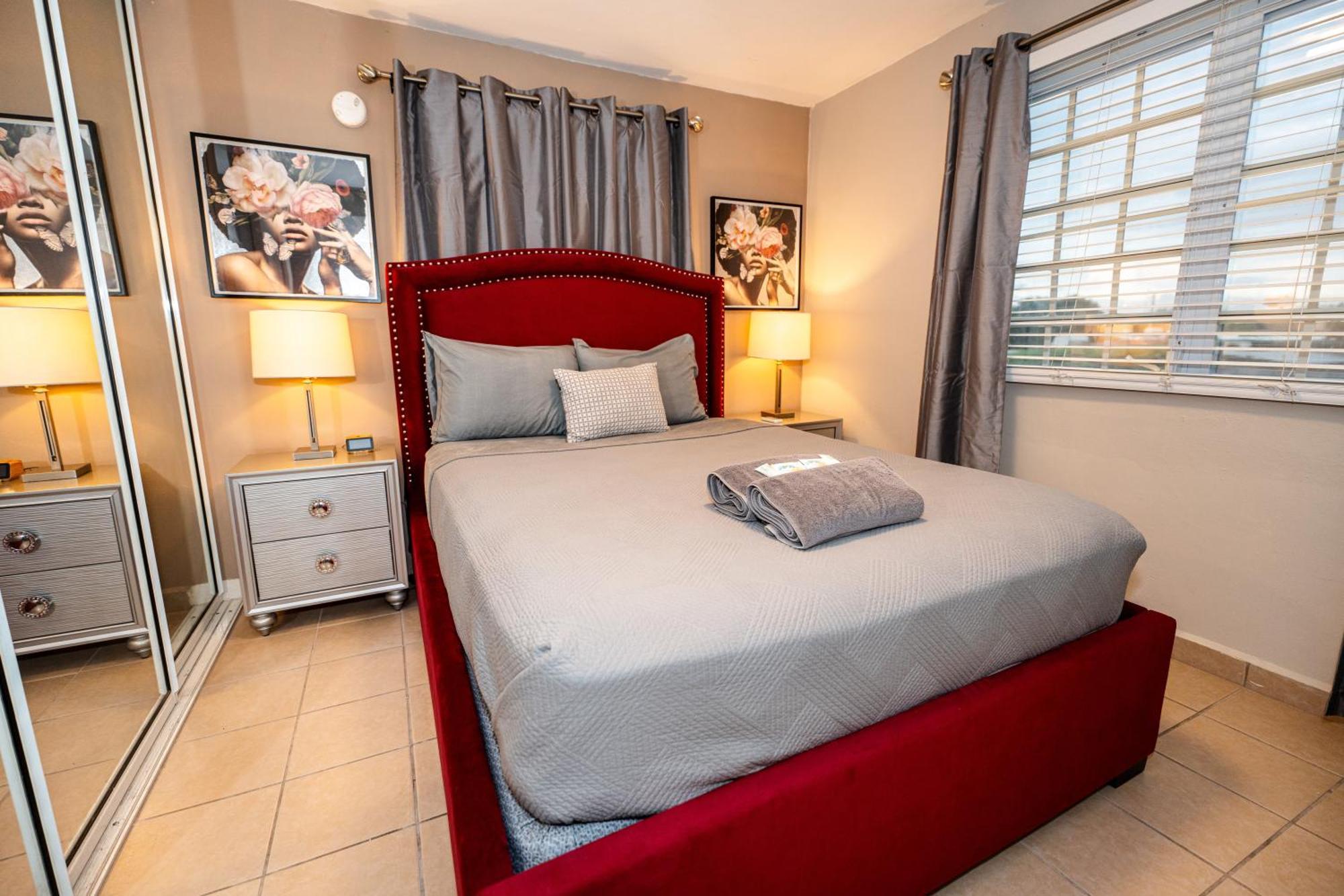 Luxury Retreat With Private Jacuzzi And Mountain Views Free Parking Διαμέρισμα Ponce Εξωτερικό φωτογραφία